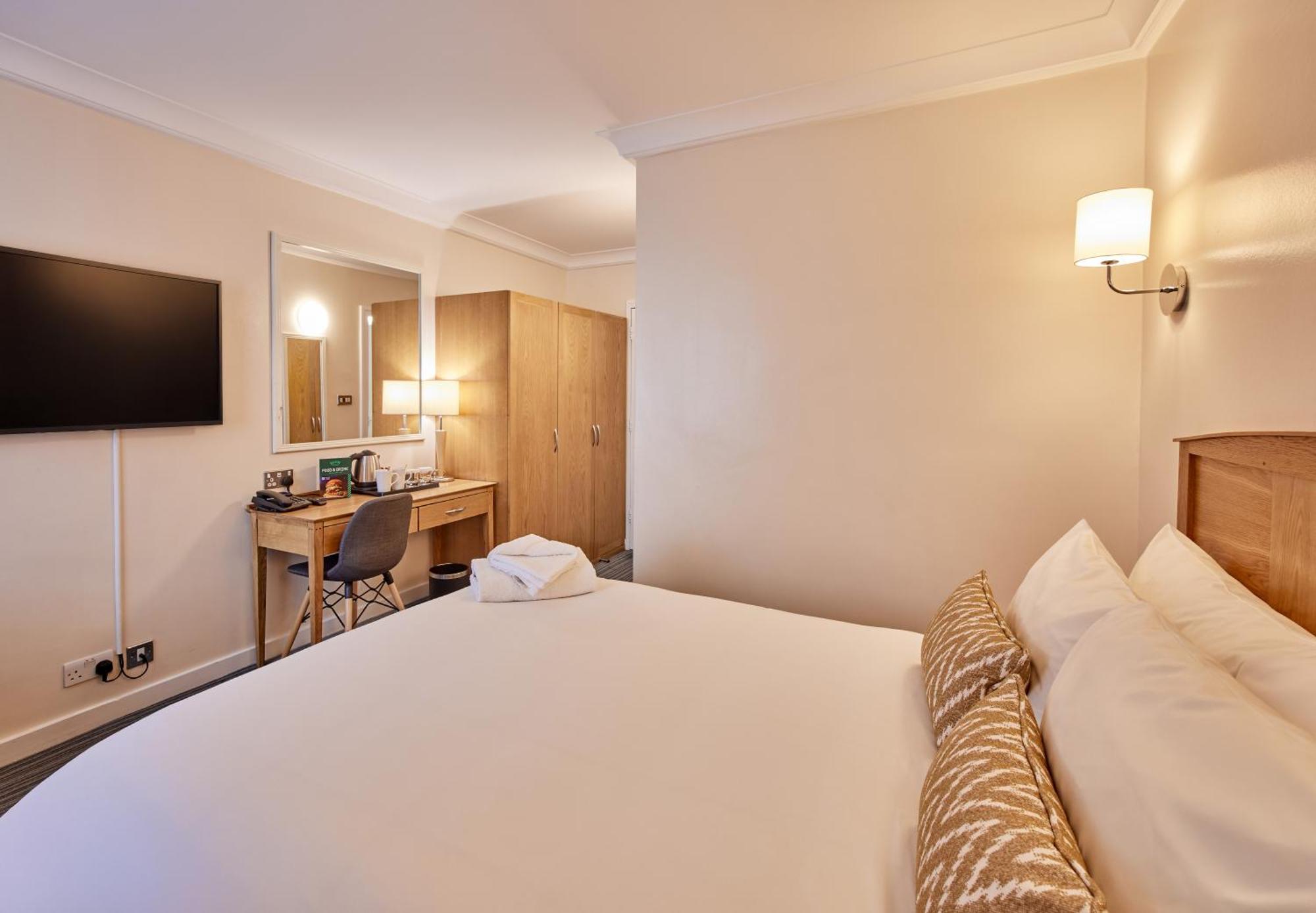 Standard Double Room,1742578375:JPEG